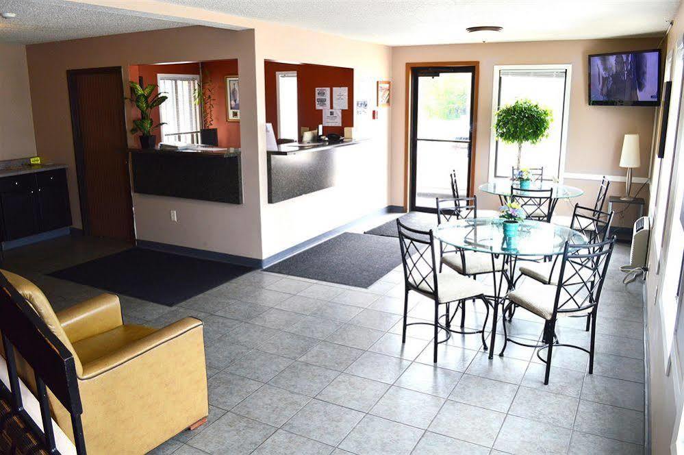 โมเทล 6 มาร์แชลทาวน์ Hotel Marshalltown ภายนอก รูปภาพ