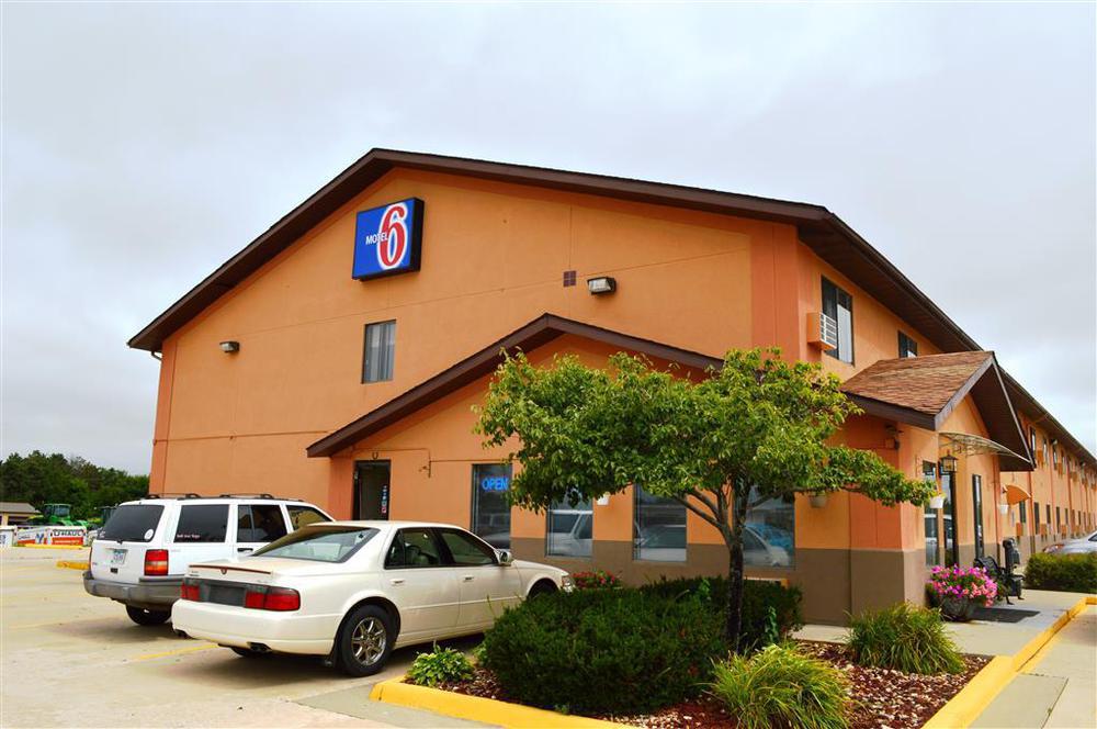 โมเทล 6 มาร์แชลทาวน์ Hotel Marshalltown ภายนอก รูปภาพ