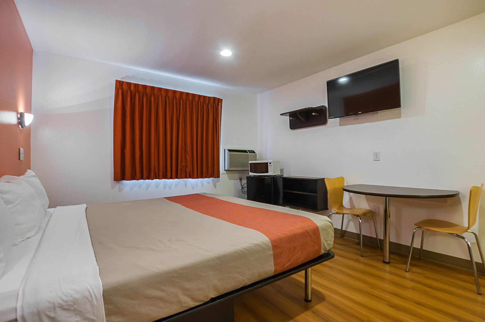 โมเทล 6 มาร์แชลทาวน์ Hotel Marshalltown ภายนอก รูปภาพ