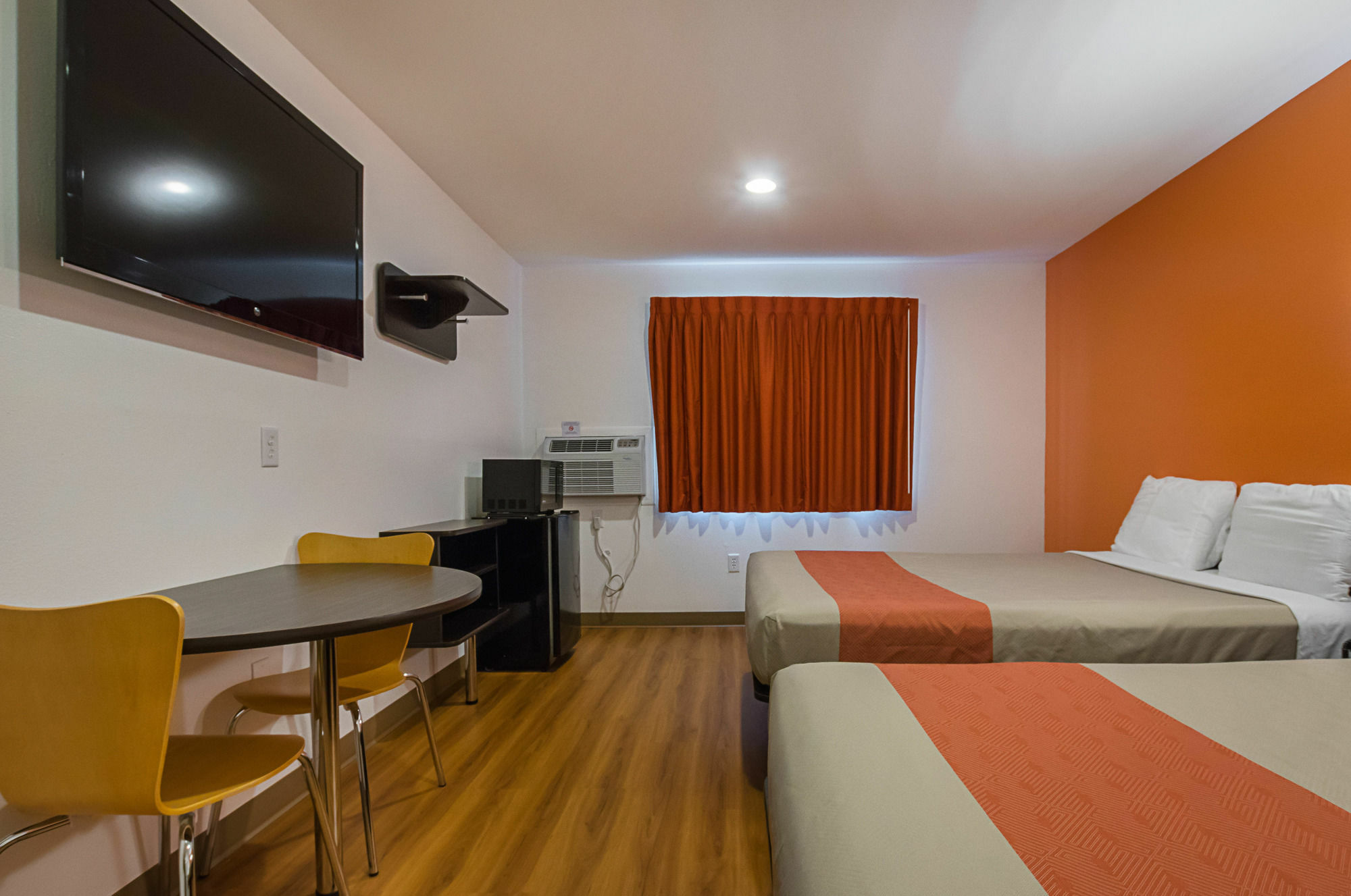 โมเทล 6 มาร์แชลทาวน์ Hotel Marshalltown ภายนอก รูปภาพ